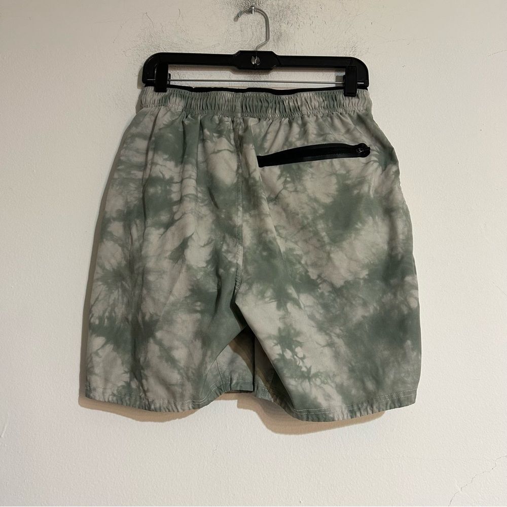 BYLT Basics Active + Lined Shorts Green Tie Dye Size Large Athletic Workout Gym - Picture 2 of 8
